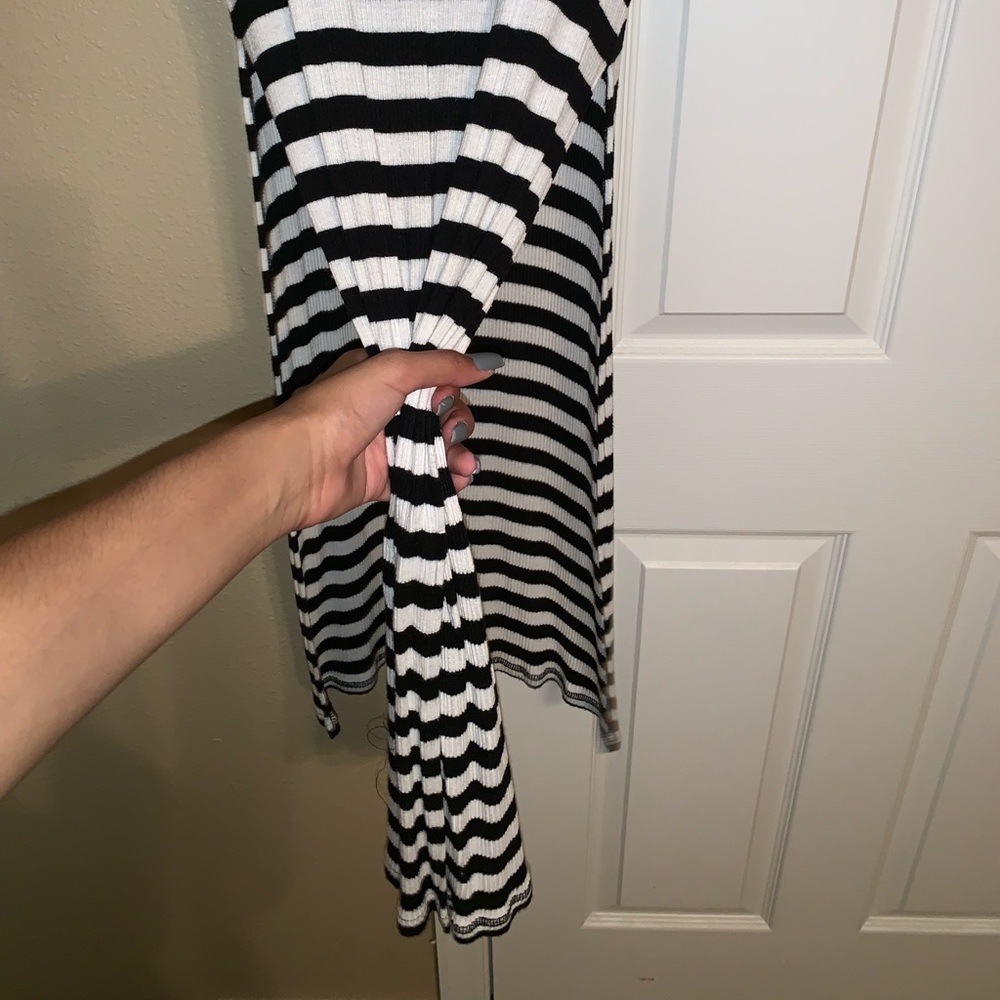 Long slit shirt